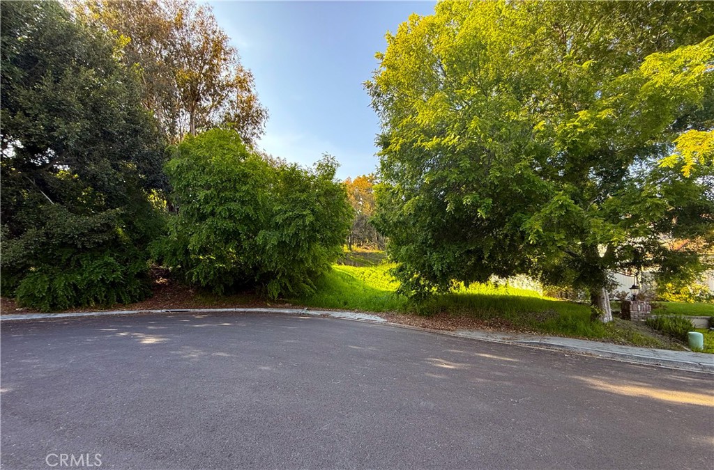 27281 Viewpoint Circle