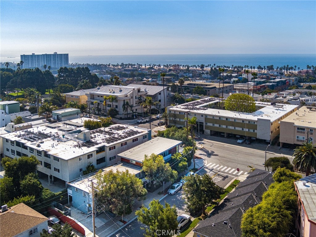 402 Pacific