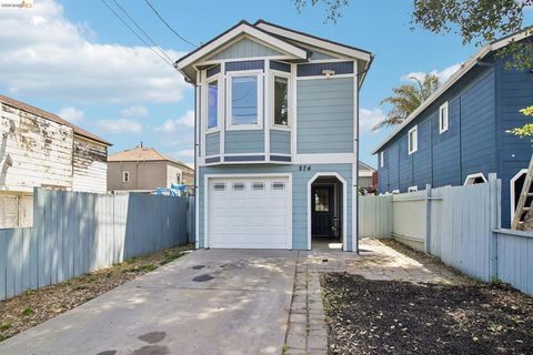 Photo of 874 Pine St ST, Oakland, CA 94607 (MLS # 41134505)
