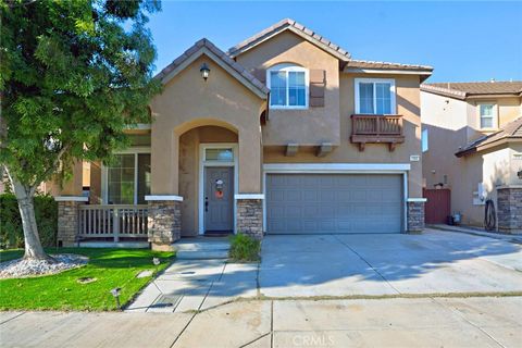 3902 Bluff Perris CA 92571