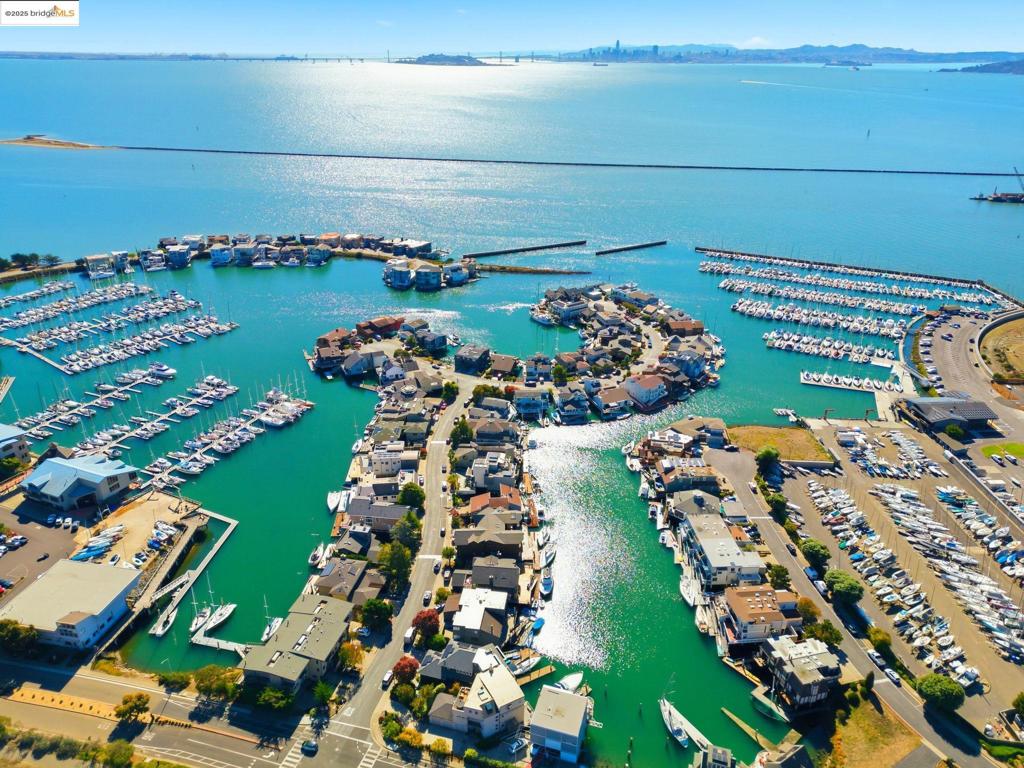 BRICKYARD LANDNG - Residential