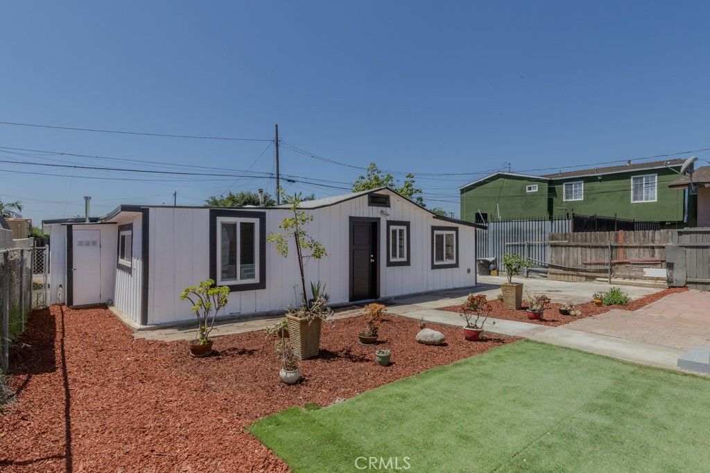 listing image 130723021267327343567