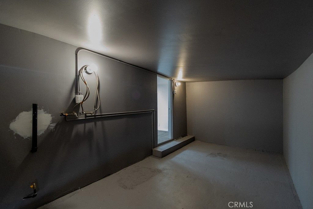 listing image 130728366697046268178