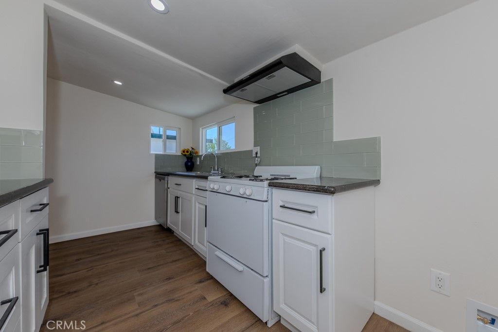 listing image 130722901850522059179