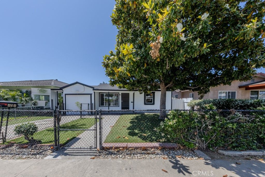 listing image 130728408975655583205