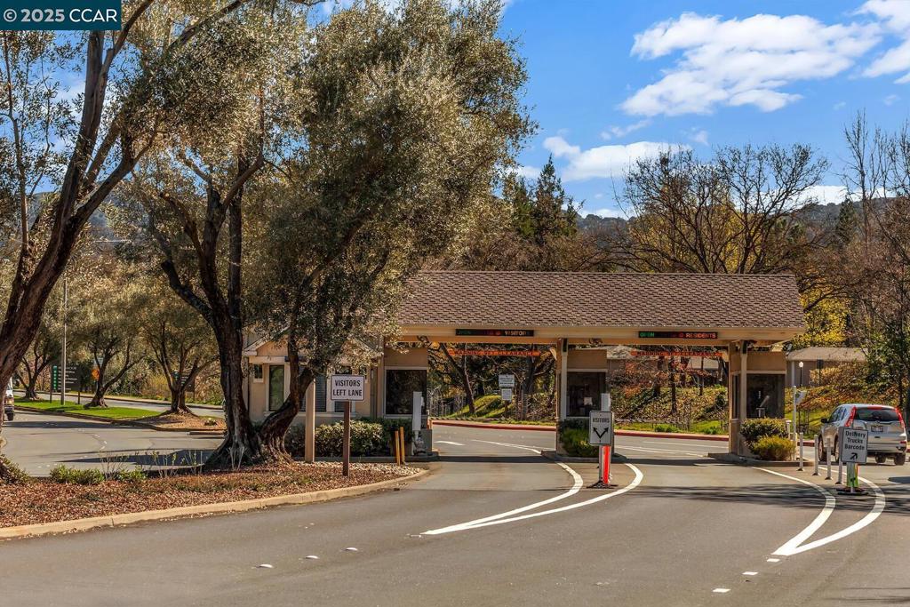 ROSSMOOR - Residential
