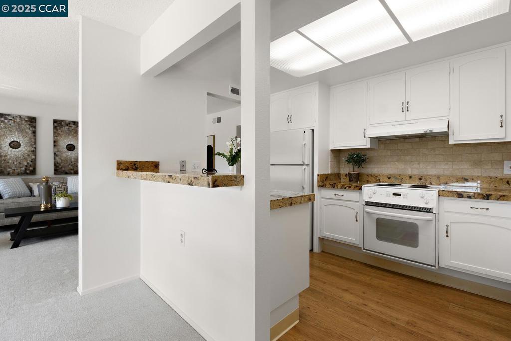 ROSSMOOR - Residential