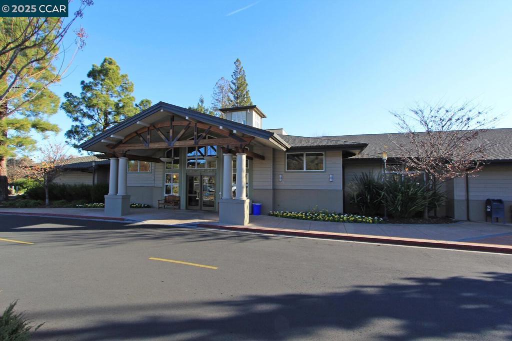 ROSSMOOR - Residential