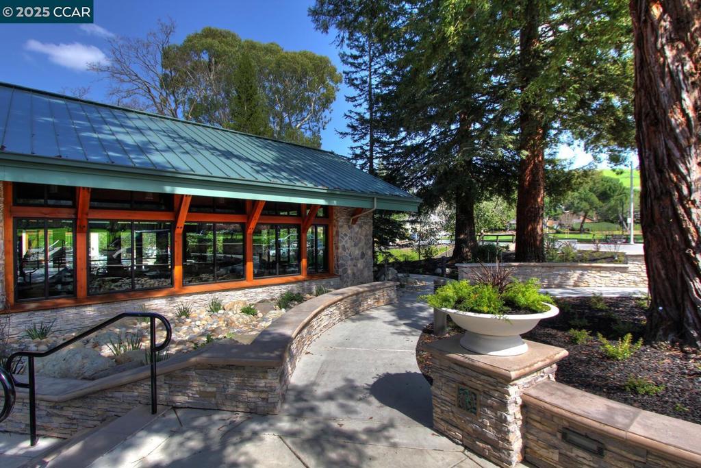 ROSSMOOR - Residential