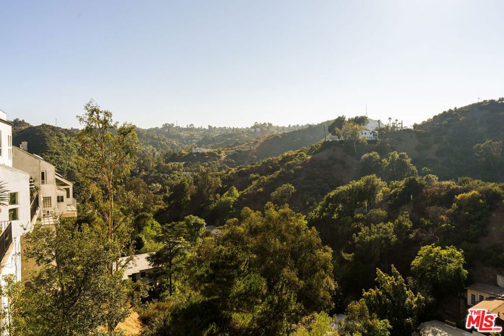 2591 Leicester Drive, Los Angeles CA 90046