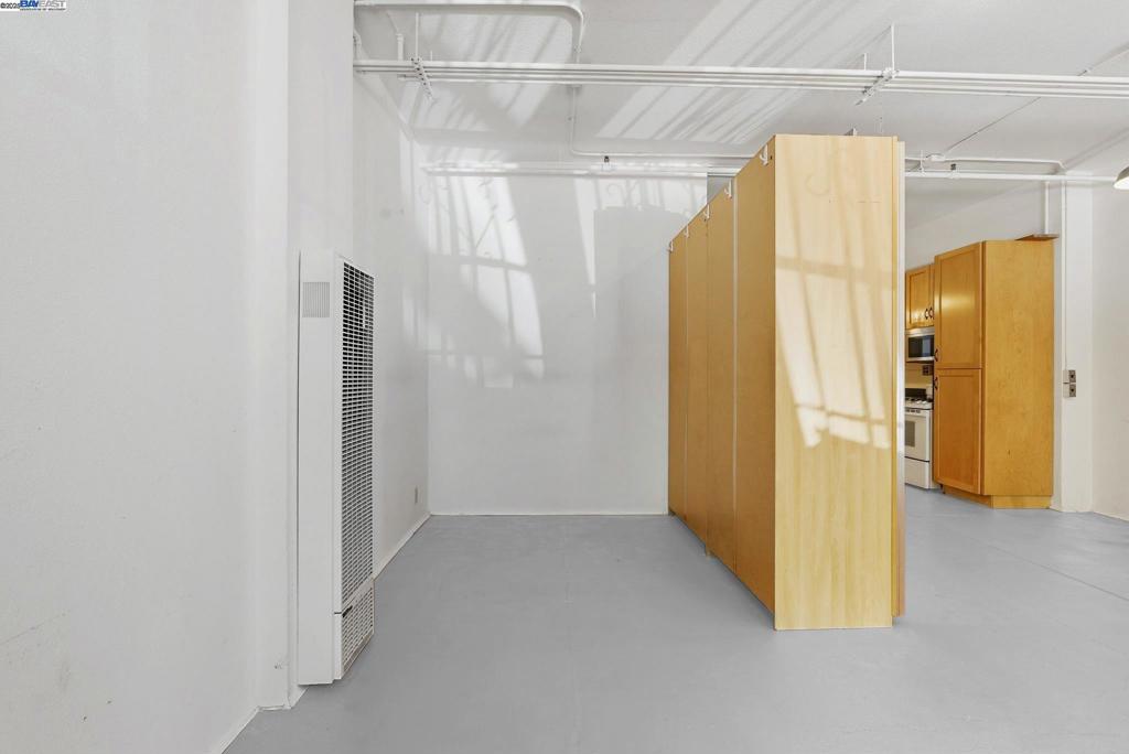 WEST OAKLAND - Residential