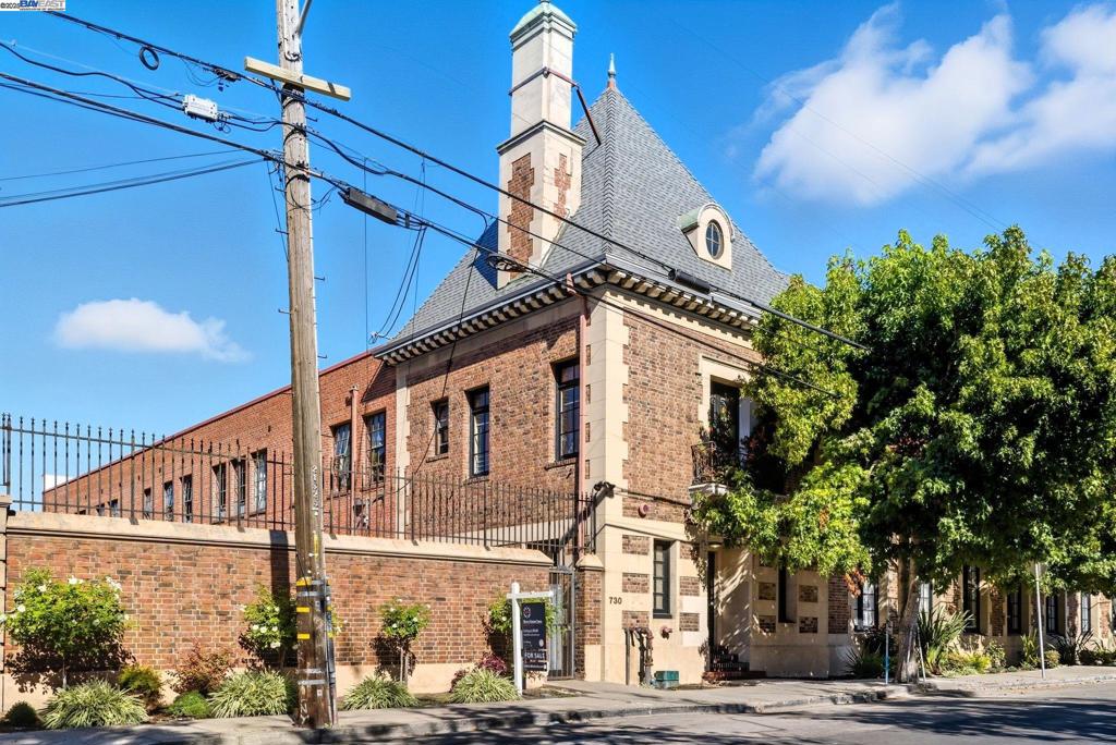 WEST OAKLAND - Residential