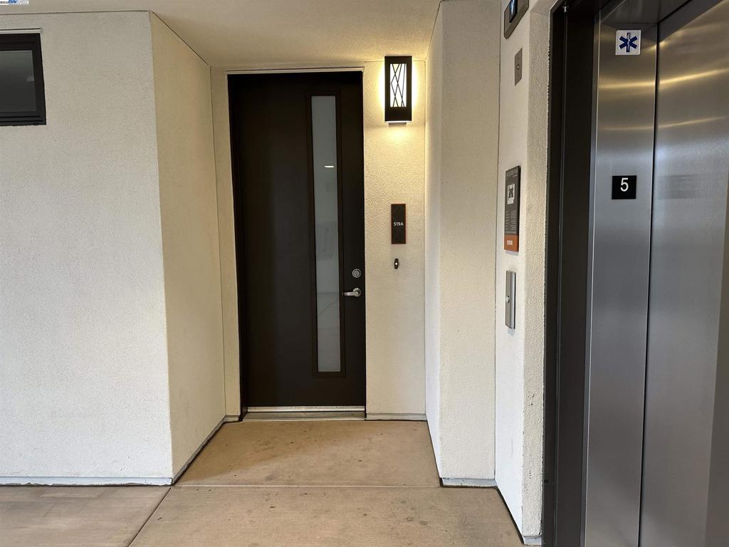 3658 Capitol Ave 519A