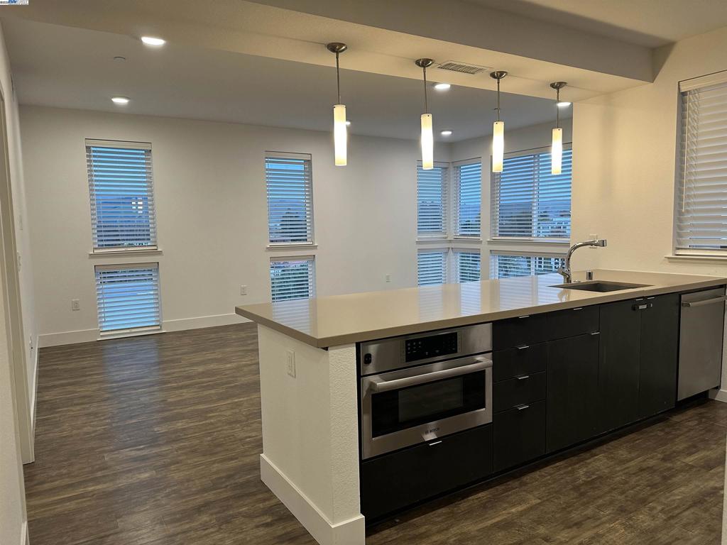 3658 Capitol Ave 519A