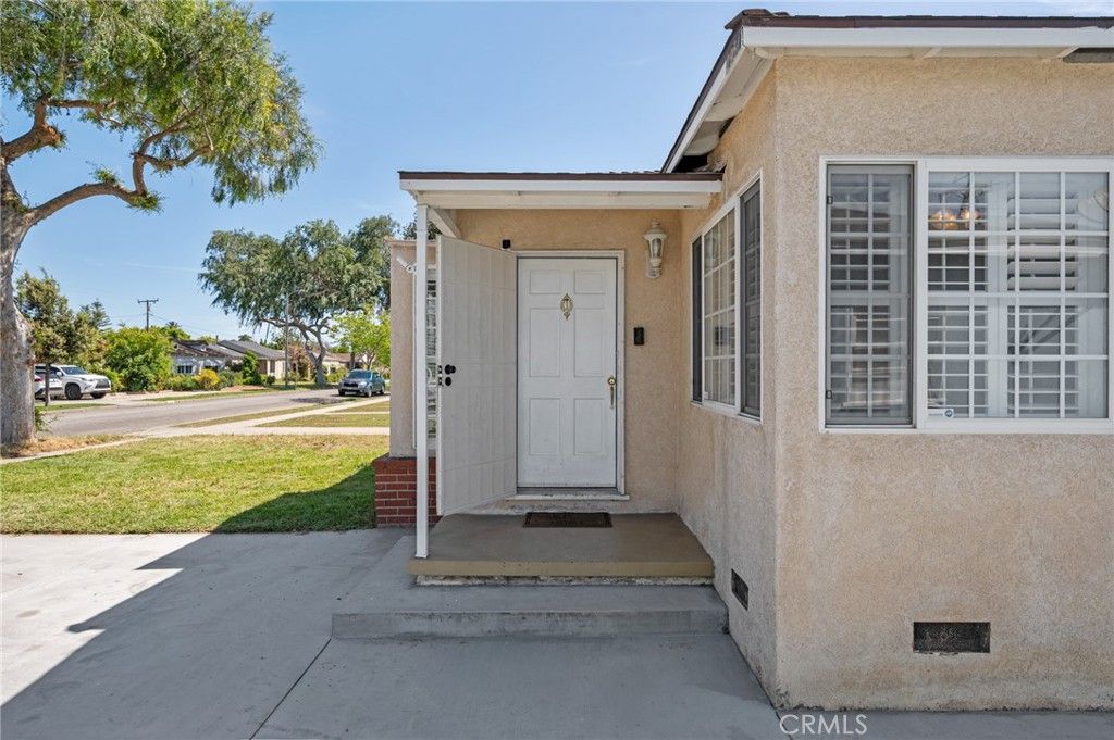 Photo of 2951 Baltic Avenue, Long Beach, CA 90810 (MLS # SB26083866)