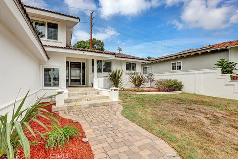 Photo of 19127 Allingham Avenue, Cerritos, CA 90703 (MLS # PW25223320)