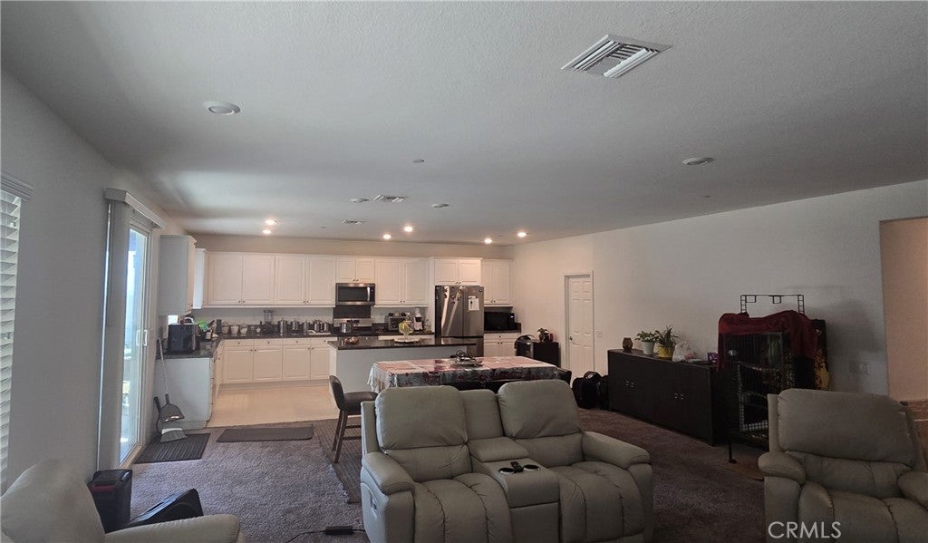8221 Muir Lane