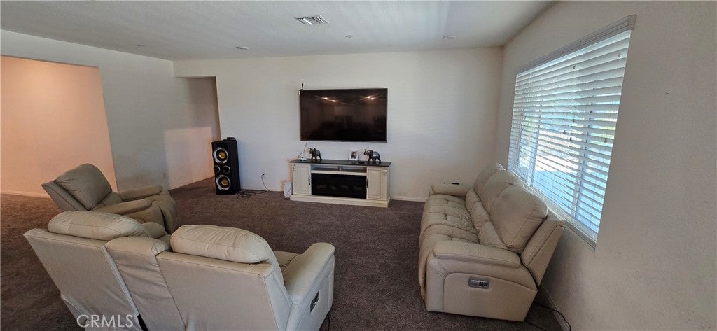 8221 Muir Lane