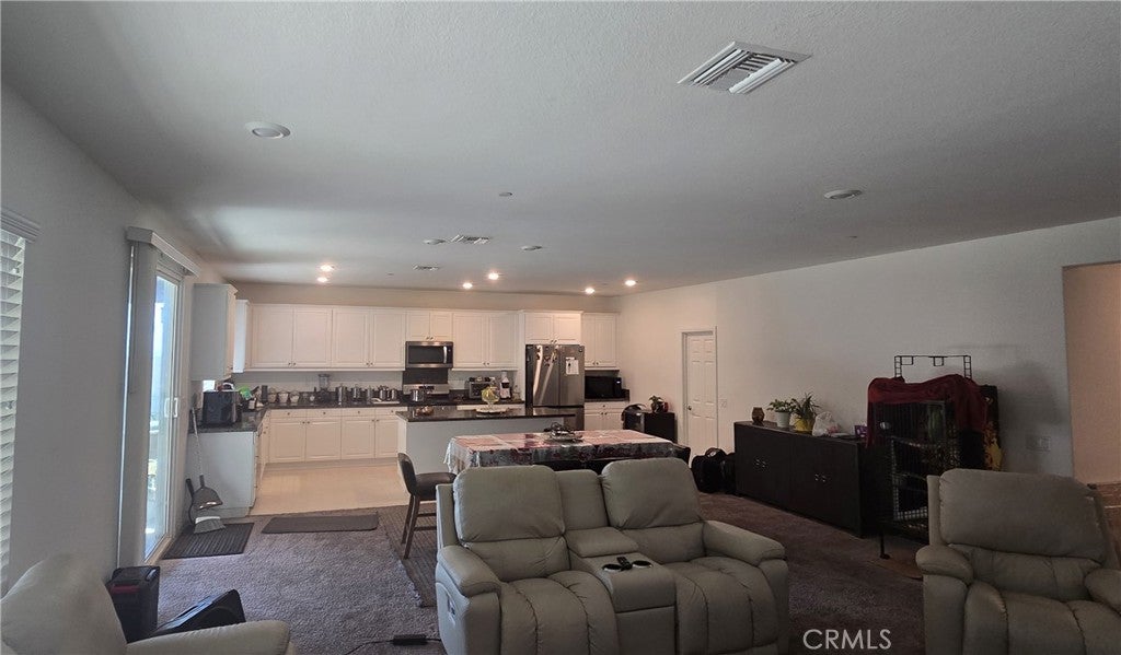 8221 Muir Lane