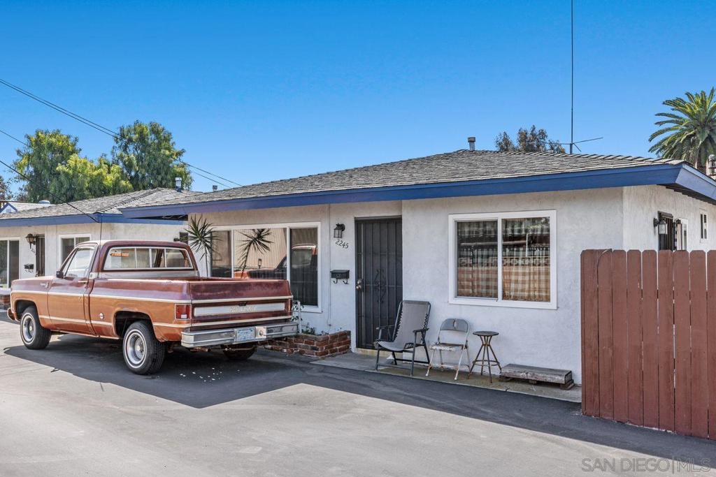 2241 Prospect
