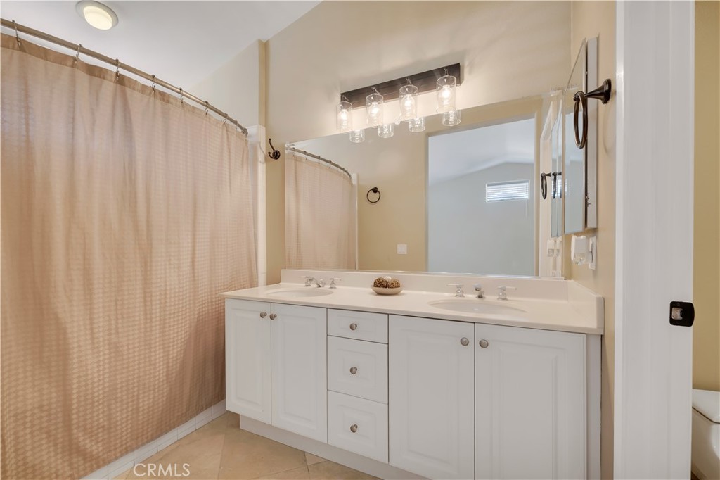 Capri West Oaks (832) - Residential Lease