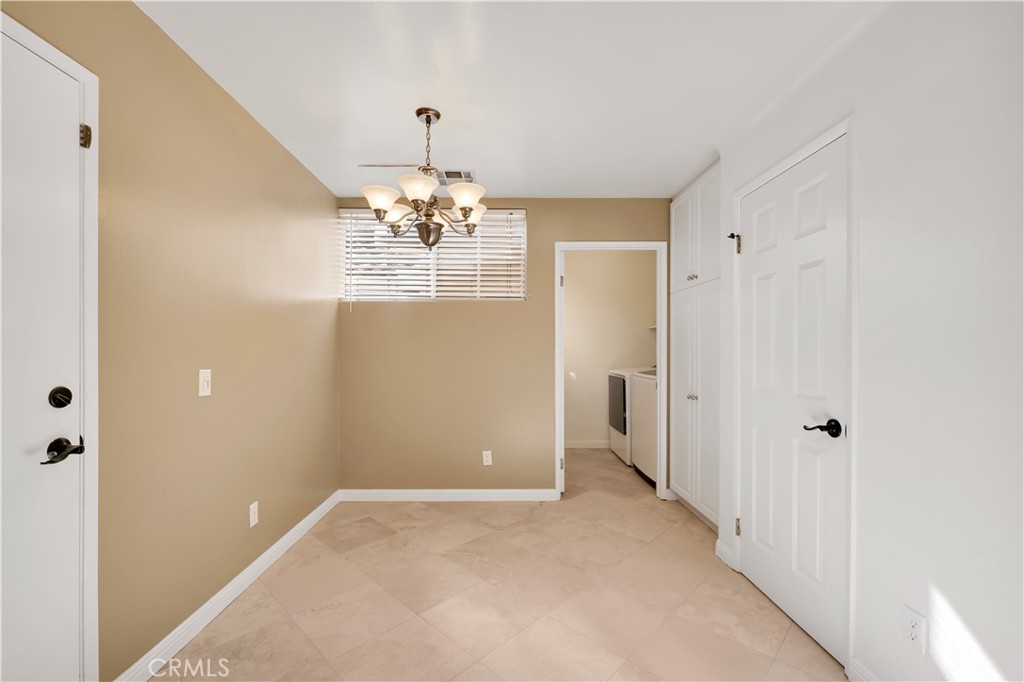 Capri West Oaks (832) - Residential Lease