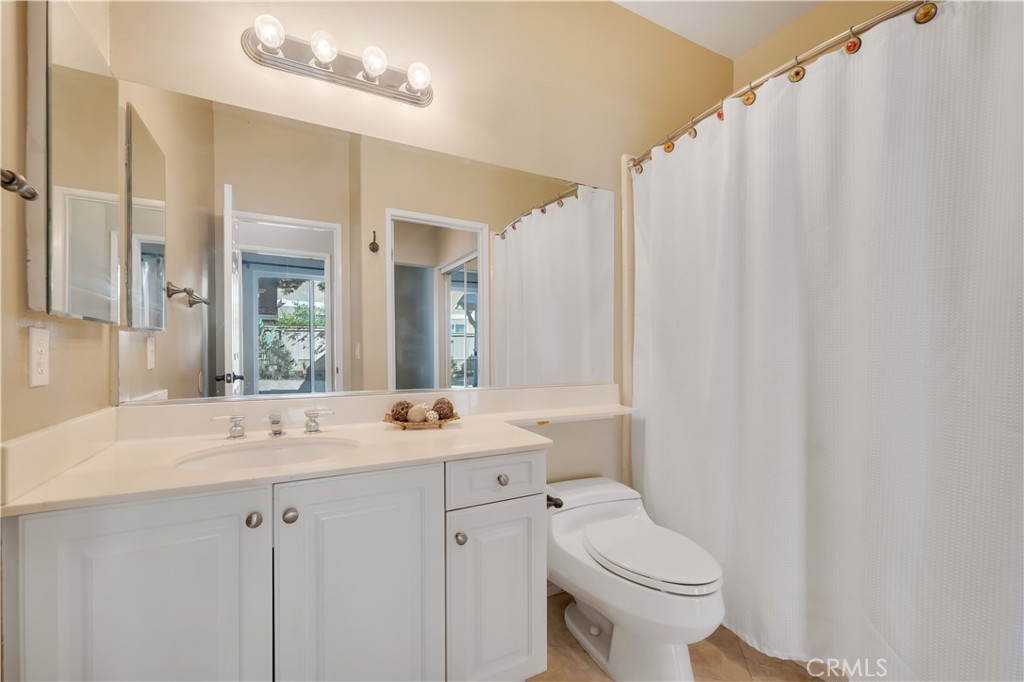 Capri West Oaks (832) - Residential Lease