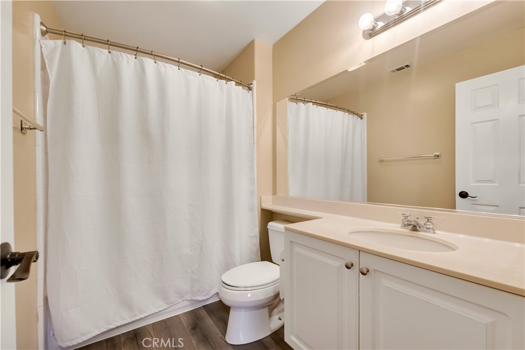 Capri West Oaks (832) - Residential Lease