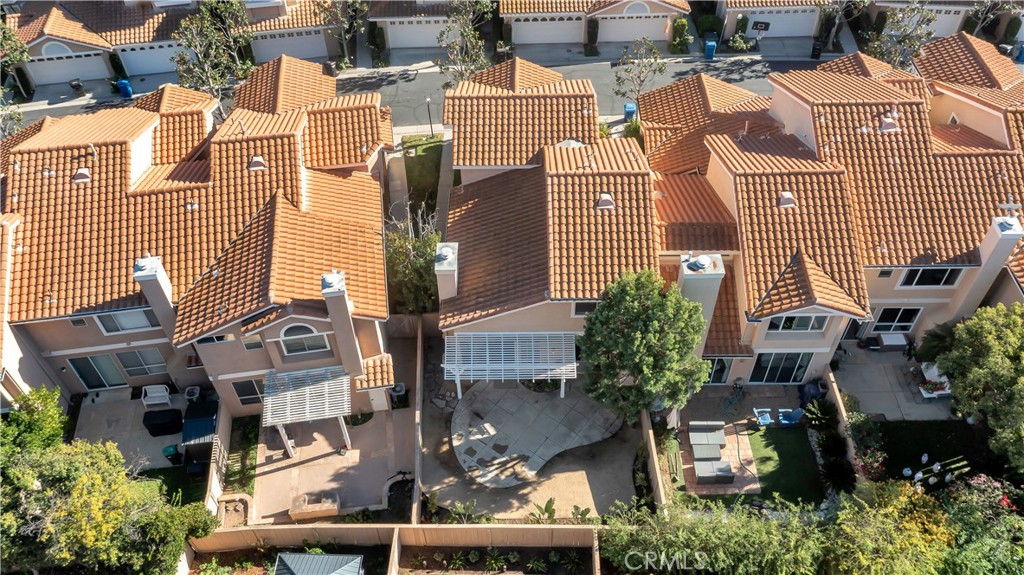 Capri West Oaks (832) - Residential Lease