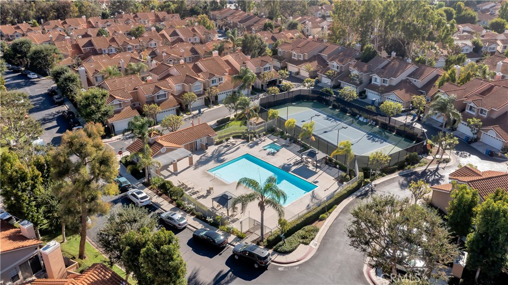 Capri West Oaks (832) - Residential Lease