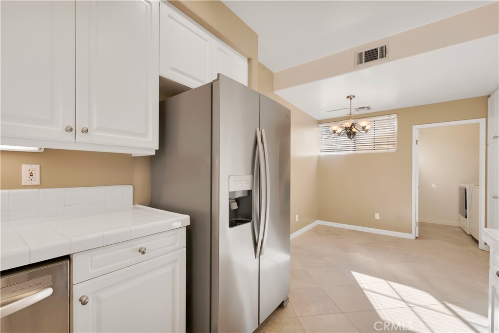 Capri West Oaks (832) - Residential Lease