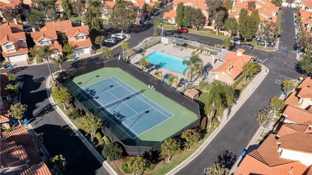 Capri West Oaks (832) - Residential Lease