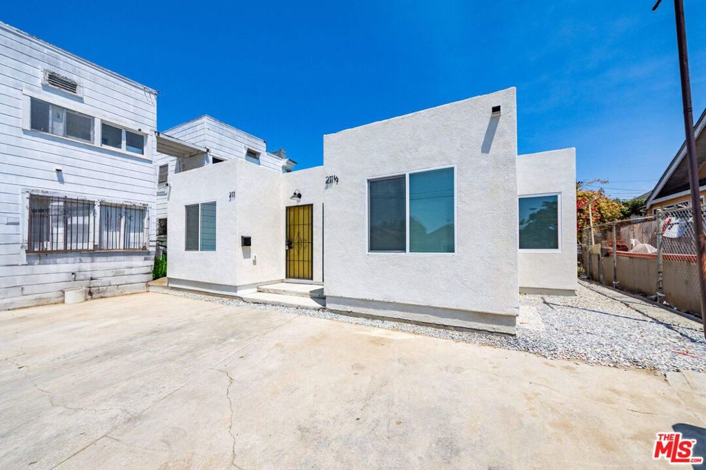 4626 Wall Street