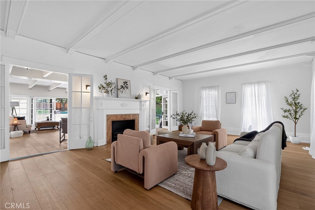 126 N Rossmore