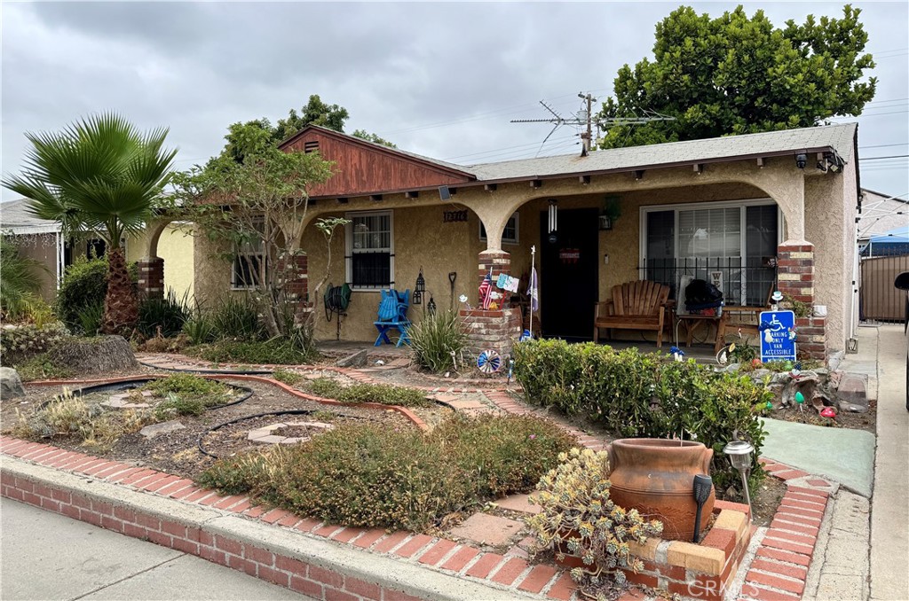 Opportunity Knocks in Norwalk! This 4-bedroom, 1-bathroom home is full of potential for those looking to personalize their space. This single-story residence features a solid layout and is the perfect canvas to make it your own and can be split to compliment your living situation. Ideal for first-time buyers, investors, or to rent and keep. The fourth bedroom may also serve as a spacious family room as it is being used right now. This home offers flexible use of the space to fit your lifestyle needs. With 1,257 square feet of living space and a generous 4,923 square foot lot, there’s room to expand or enhance the outdoor area. The home includes a driveway and a two car detached garage. Conveniently located near schools, shopping, dining, and easy freeway access, this property offers both comfort and opportunity. Don’t miss this chance to create the home you've been dreaming of in the heart of Norwalk!