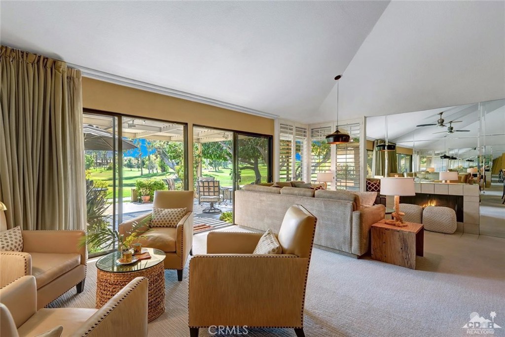 Woodhaven Country Cl - Residential