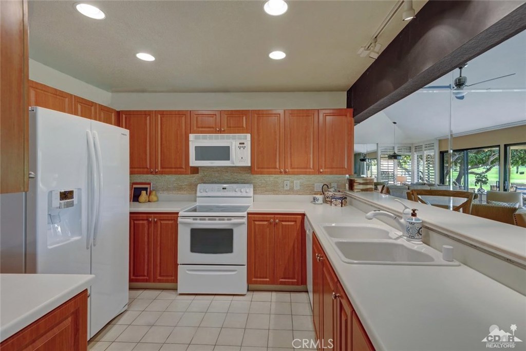 Woodhaven Country Cl - Residential