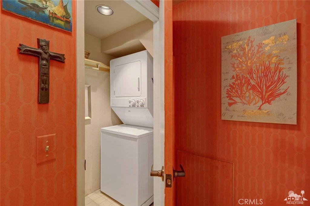 Woodhaven Country Cl - Residential