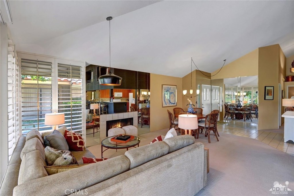 Woodhaven Country Cl - Residential