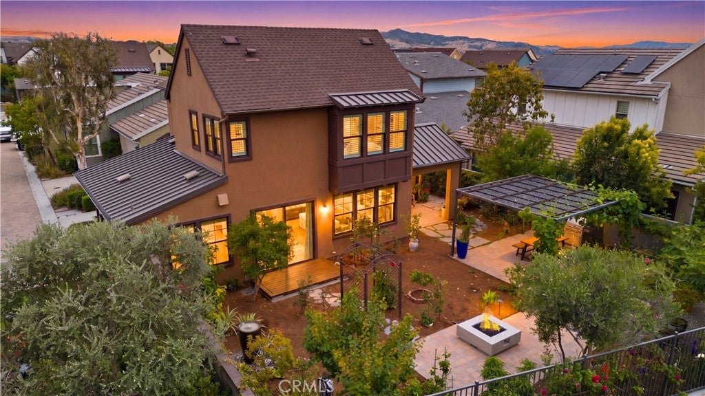 41 Ocaso Street