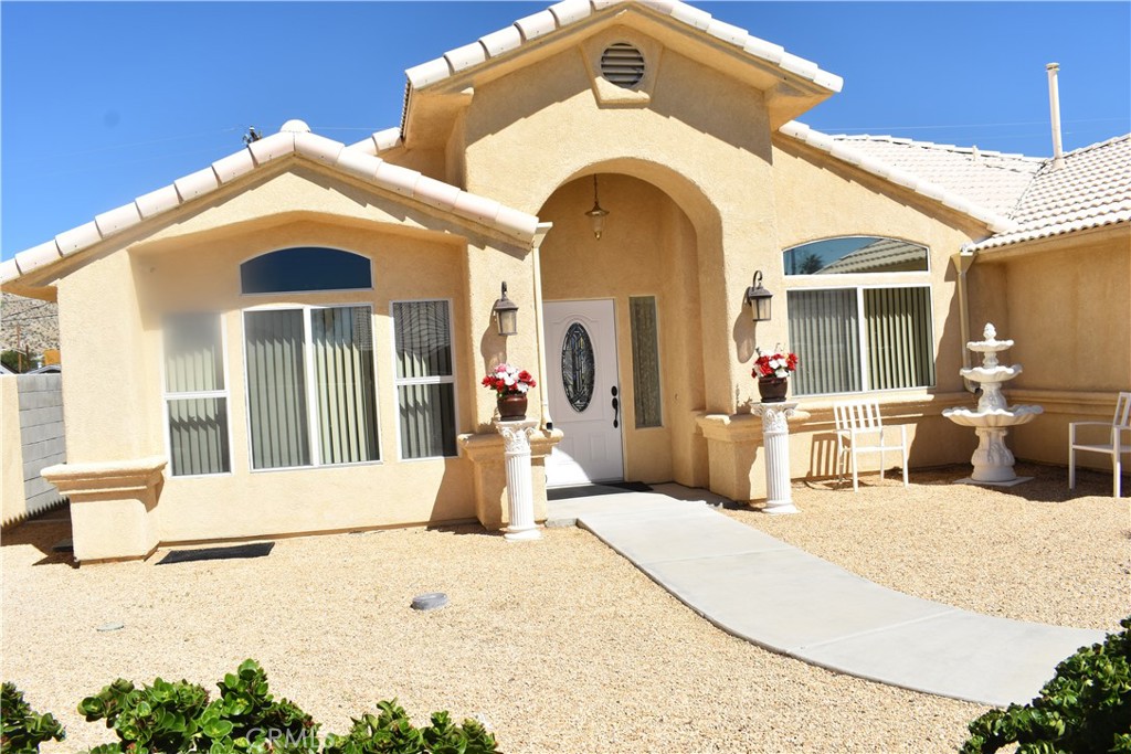 POOL HOME, BEAUTIFUL CUSTOMIZED HOME LOCATED IN A WONDERFUL NEIGHBORHOOD WITH BEAUTIFUL DESERT VIEWS OFFERING 4 BEDROOMS 2 FULL BATH, OPEN KITCHEN WITH GRANITE COUNTERTOPS, TILE FLOORING IN KITCHEN AND HALLWAY, BRAND NEW FLOORING IN ALL 4 BEDROOMS, EXCEPTIONAL VIEW FROM MASTER BEDROOM AND JUNIOR SUIT TO THE SWIMMING POOL, INTERIOR FRESH PAINT, THIS HOUSE ITS VERY WELL MAINTAINED AND COULD BE A VERY GOOD OPTION FOR AN AIRBNB FOR DESERT FESTIVALS OR CASSINO VISITORS, PATIO PORCH WAS BUILT 2 YEARS AGO AND MUCH MORE YOU NEED TO SEE IT BEFORE ITS GONE.....