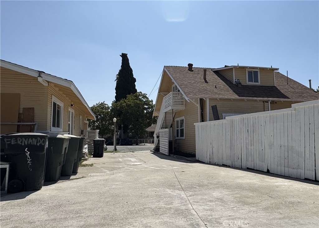 928 N Arrowhead Avenue