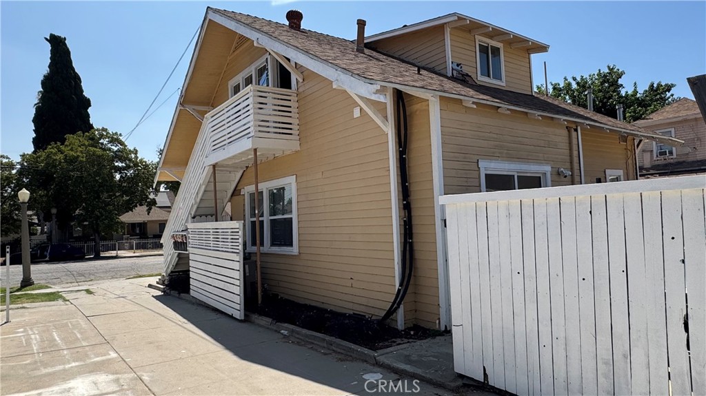 928 N Arrowhead Avenue