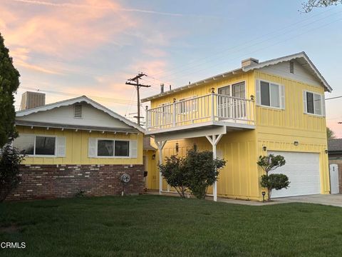 Photo of 554 W Avenue J-11, Lancaster, CA 93534 (MLS # V1-35436)