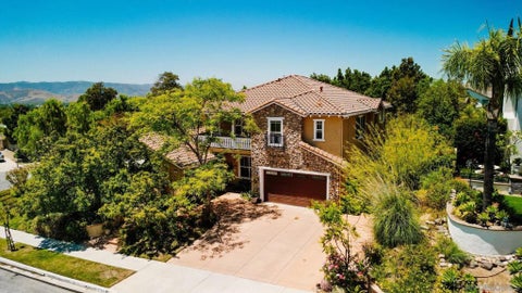 Photo of 3703 Mandolin Ave AVE, Simi Valley, CA 93063 (MLS # 260021546SD)