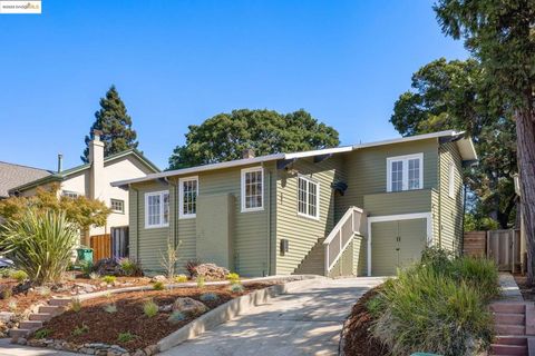 Photo of 581 Arlington Ave Ave, Berkeley, CA 94707 (MLS # 41112602) Photo of 581 Arlington Ave Ave, Berkeley, CA 94707 (MLS # 41112602)