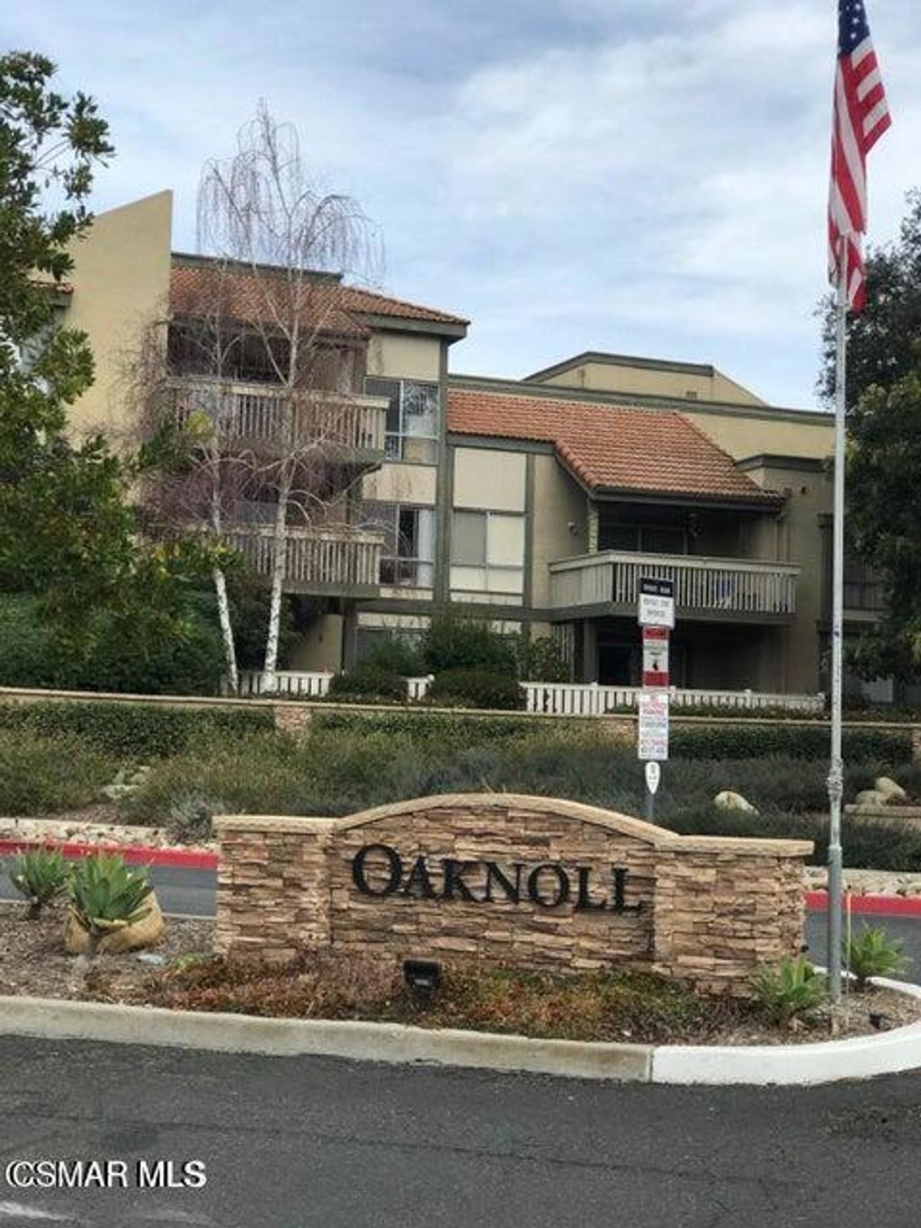 Photo of 286 Oakleaf Drive #23, Thousand Oaks, CA 91360 (MLS # 225005216)