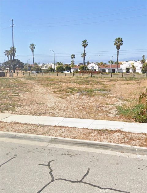 Photo of 4940 Dunes Street, Oxnard, CA 93035 (MLS # OC25277996)