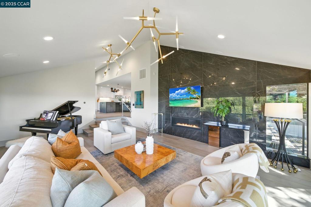SLEEPY HOLLOW - Residential