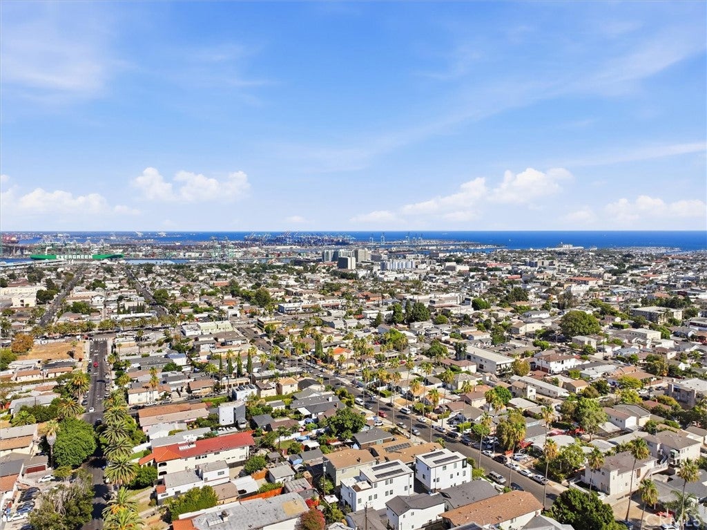 846 W Santa Cruz